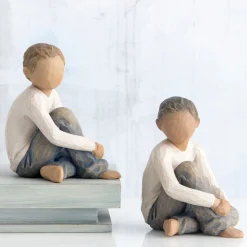 Willow Tree Children^Caring Child (Darker Skin Tone And Hair Color)