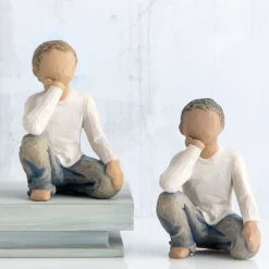 Willow Tree Children^Inquisitive Child (Darker Skin Tone And Hair Color)